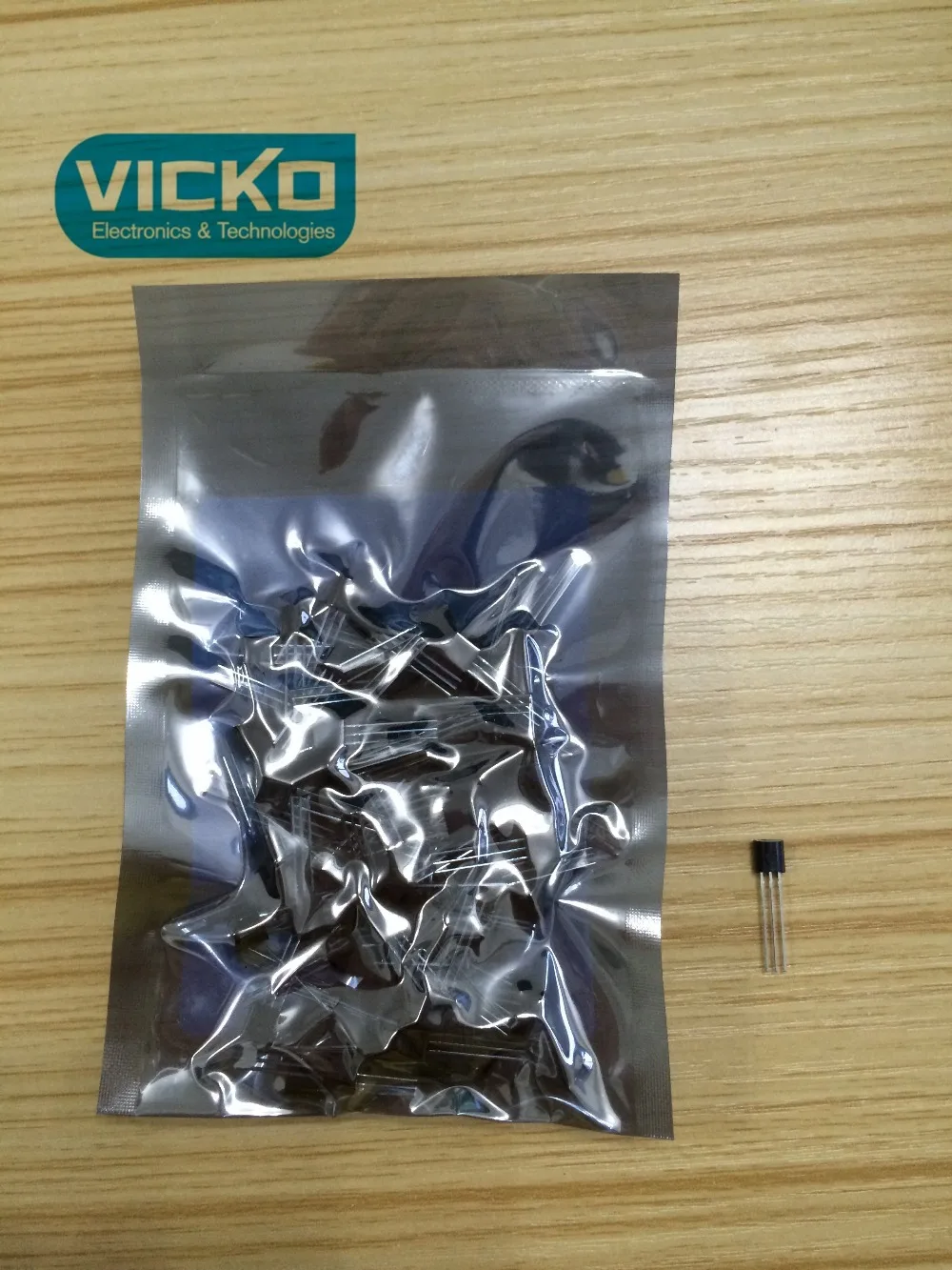 [YK] Бесплатная доставка 100 pcs встроенный полупроводниковый Триод Силовые