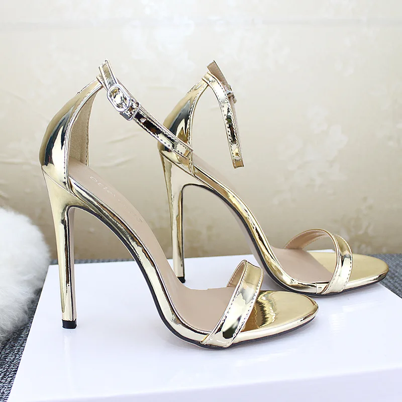 

2019 Summer New Ladies Sexy Gladiator Lace Up Peep Toe Sandals with Buckle High Heels Gold and Silver Wedding Shoes Large Size