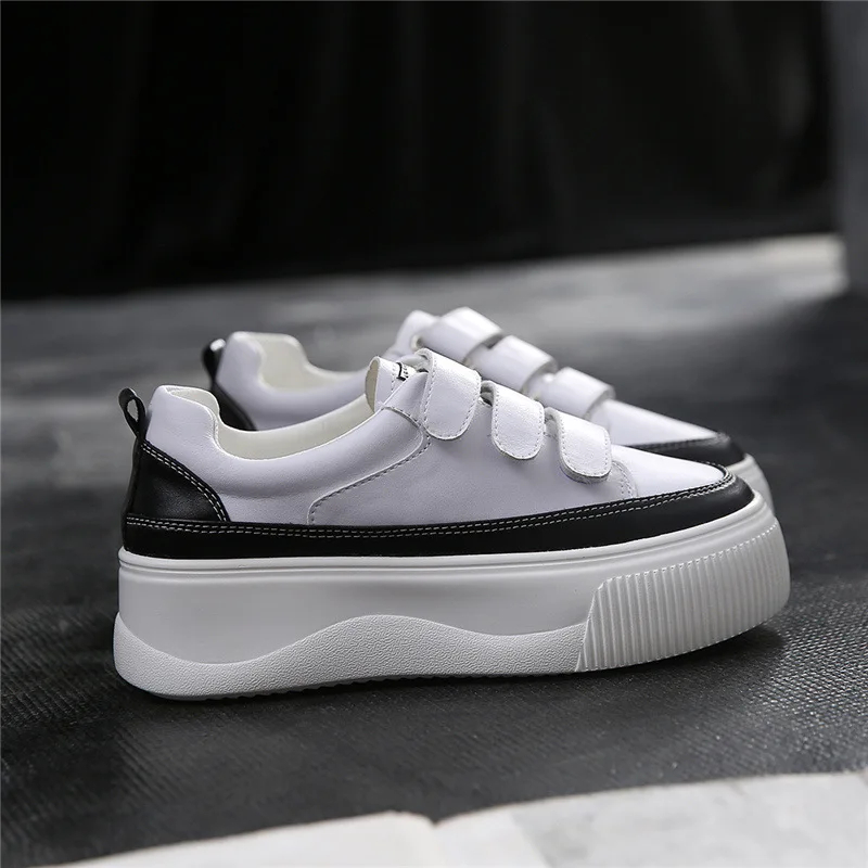 

2018 autumn new fashion simple color matching platform casual shoes women comfortable breathable flat shoes.