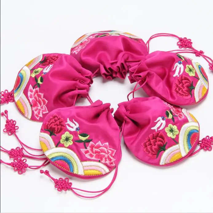 

Free Shipping 11*12 cm Embroidery Cloth Gift Bag Vanilla Drawstring Beam Drawstring Packaging Bag 3 pcs Wedding Packaging