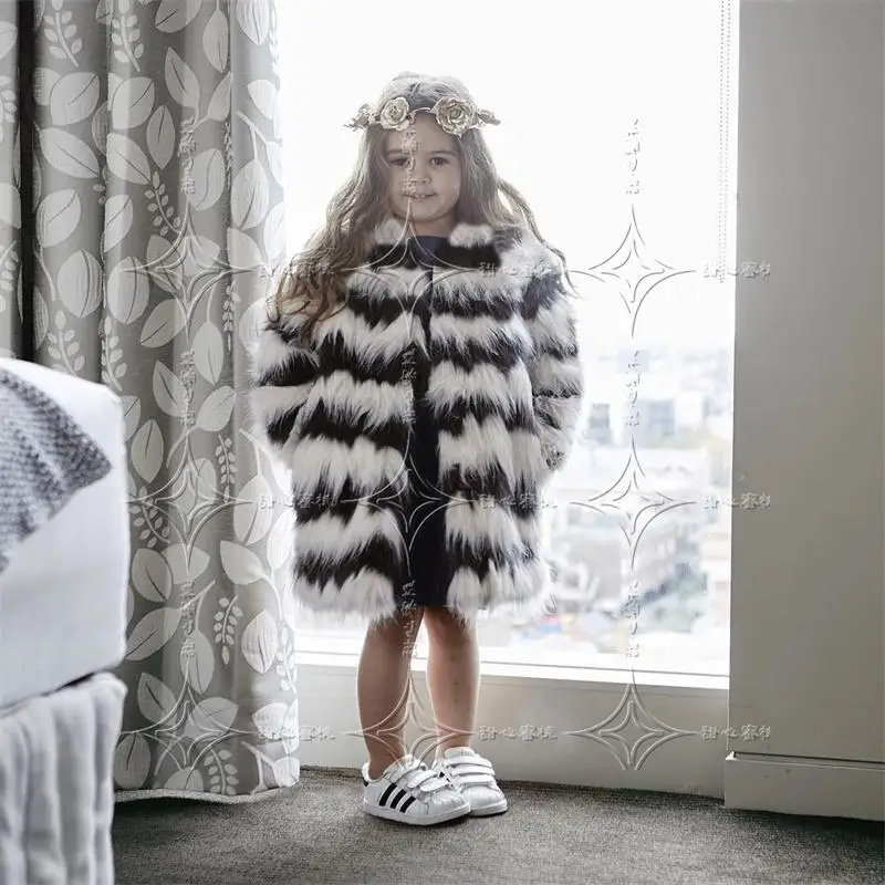 Детские теплые зимние модные пальто с искусственным лисьим мехом длинные меховые куртки в черно-белую полоску приталенная Одежда для девочек в европейском стиле