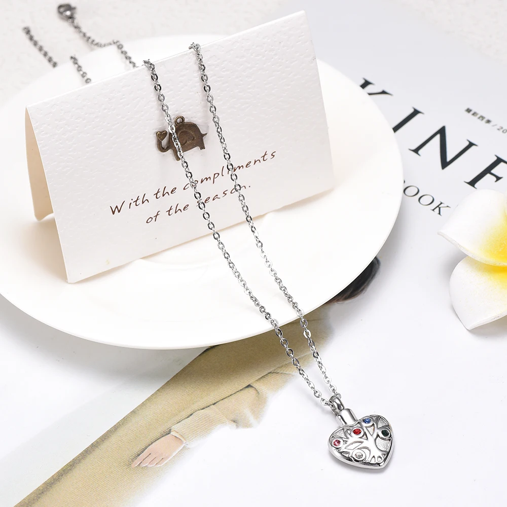 Heart-Shaped Necklace Image 1