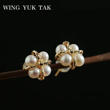 

wing yuk tak Simple White Freshwater Pearls Earrings For Women Classic Korean Handmade Small Stud Earrings Colorfast Jewelry