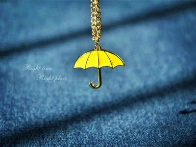

Popular American Tv show How I Met Your Mother Small Yellow Umbrella Pendant Necklace romantic present girlfriend