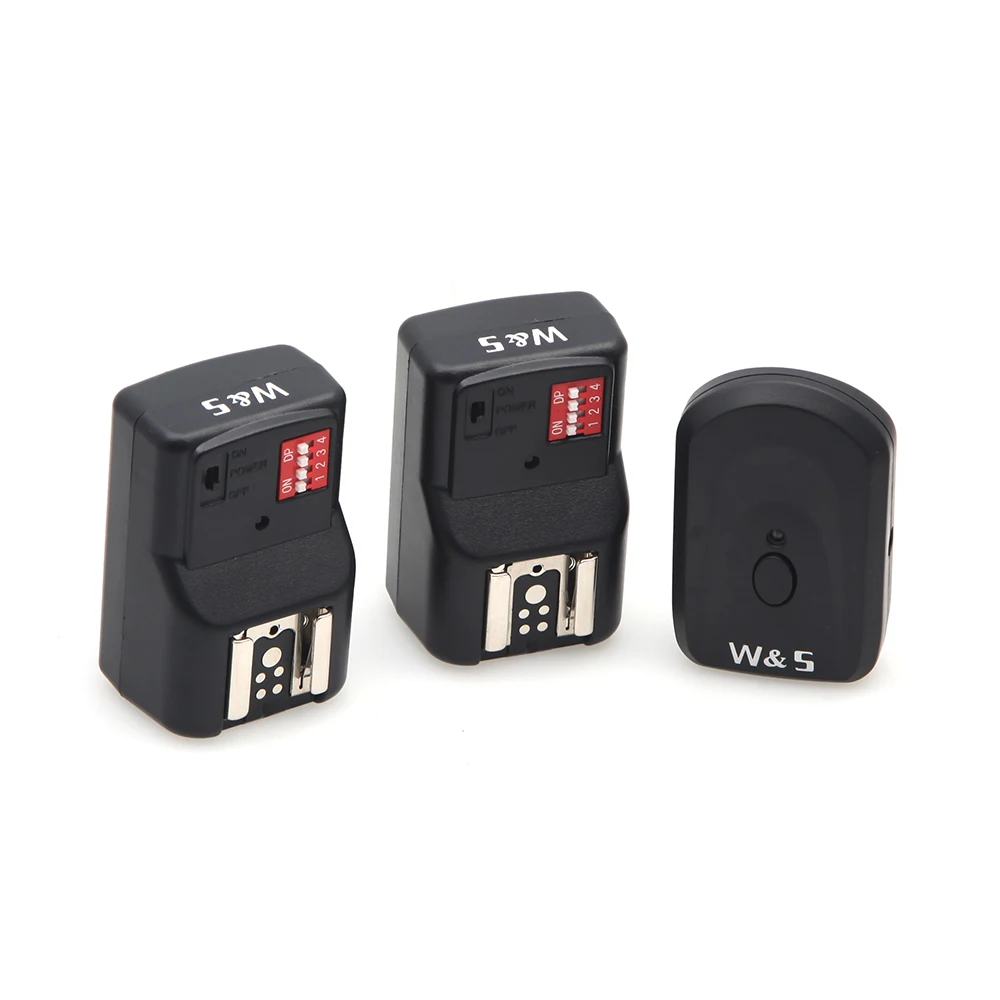 16 Channels FM Radio Wireless Flash Synchronizer/Trigger PT-016GY with 2 Receivers for Canon Nikon Pentax Olympus