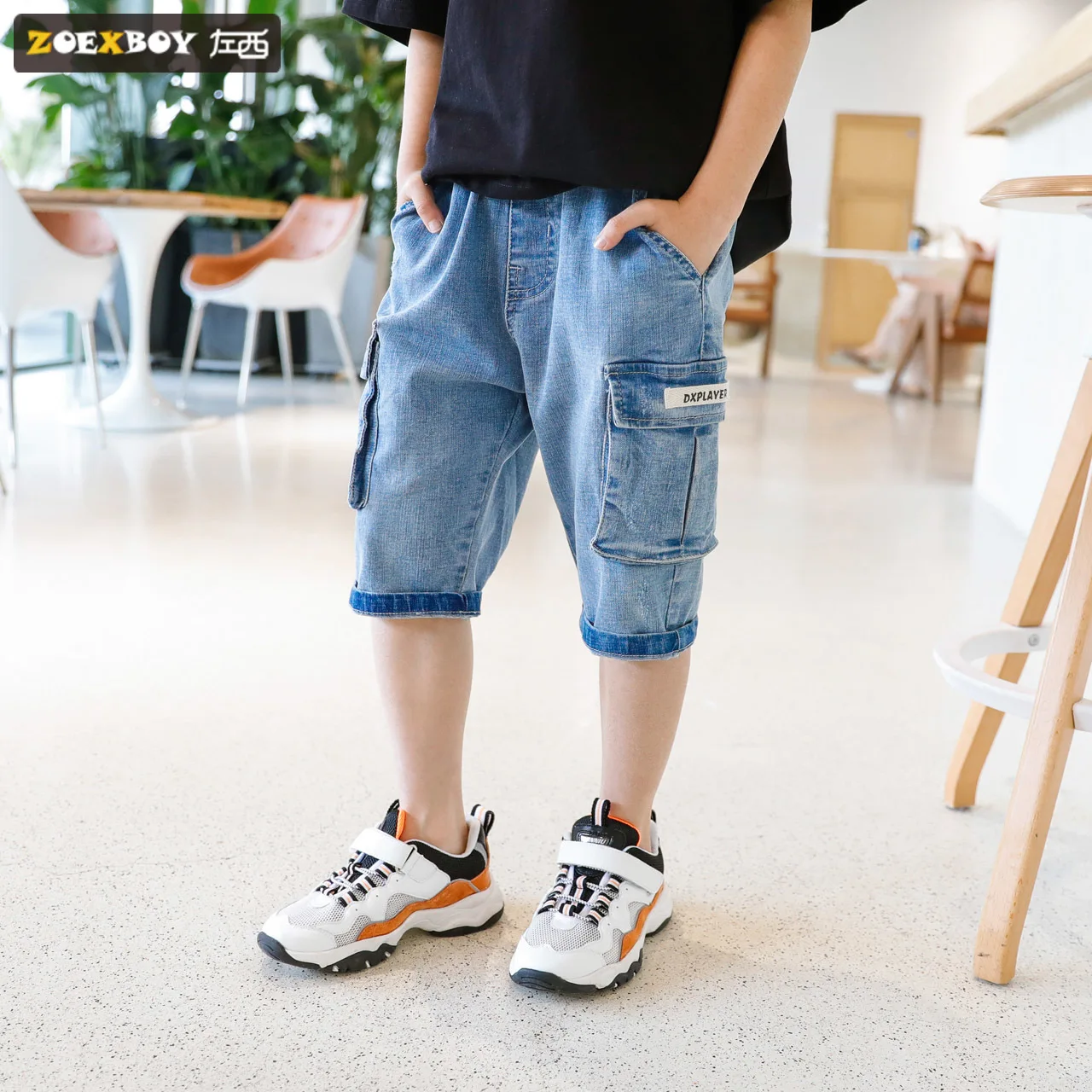 

Boys wear denim 2019 Summer children's jeans in the middle pants Big boy thin five-cent pants Korean version of the tide