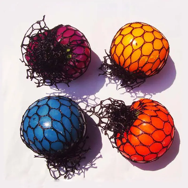 676498135_2086359153