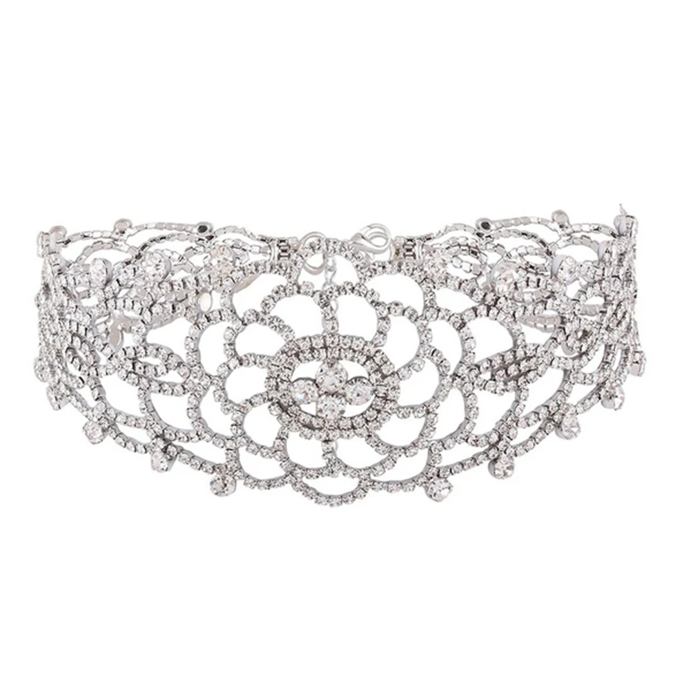 Elegant Women's Hollow Rhinestone Choker Collar Necklace Wedding Bridal Jewelry - Окраска металла: Silver
