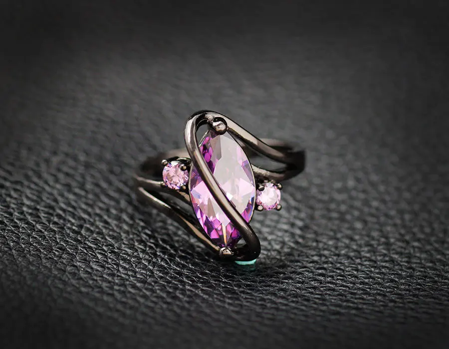 Женское кольцо с фиолетовыми кристаллами модное золотое черное|bridal ring|crystal ringfashion