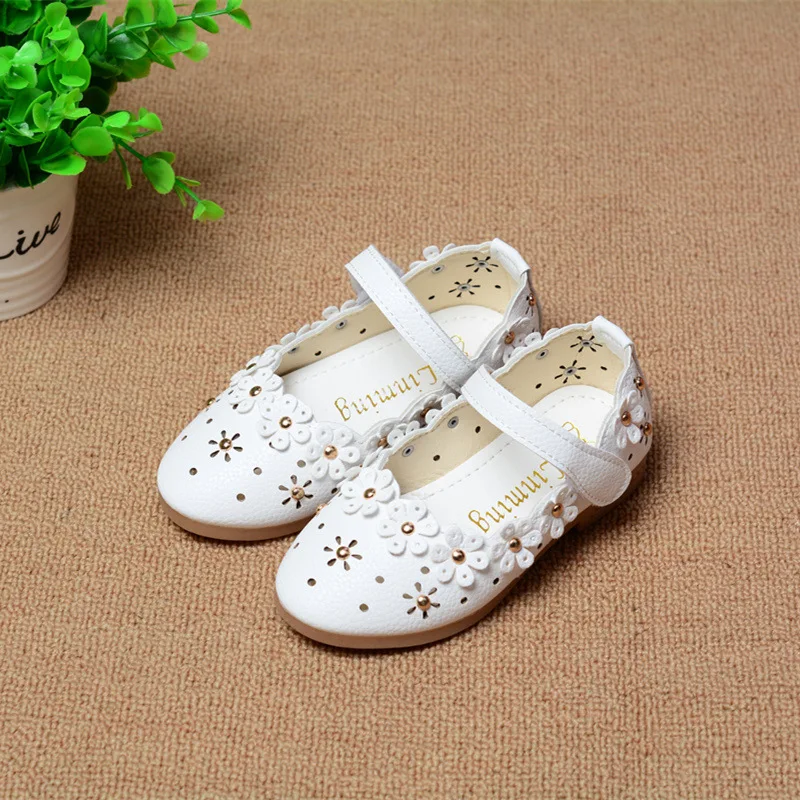 Pink white light blue Childrens leather shoes Girl Princess dancing shoes Children soft-soled flowers teenager Shoes