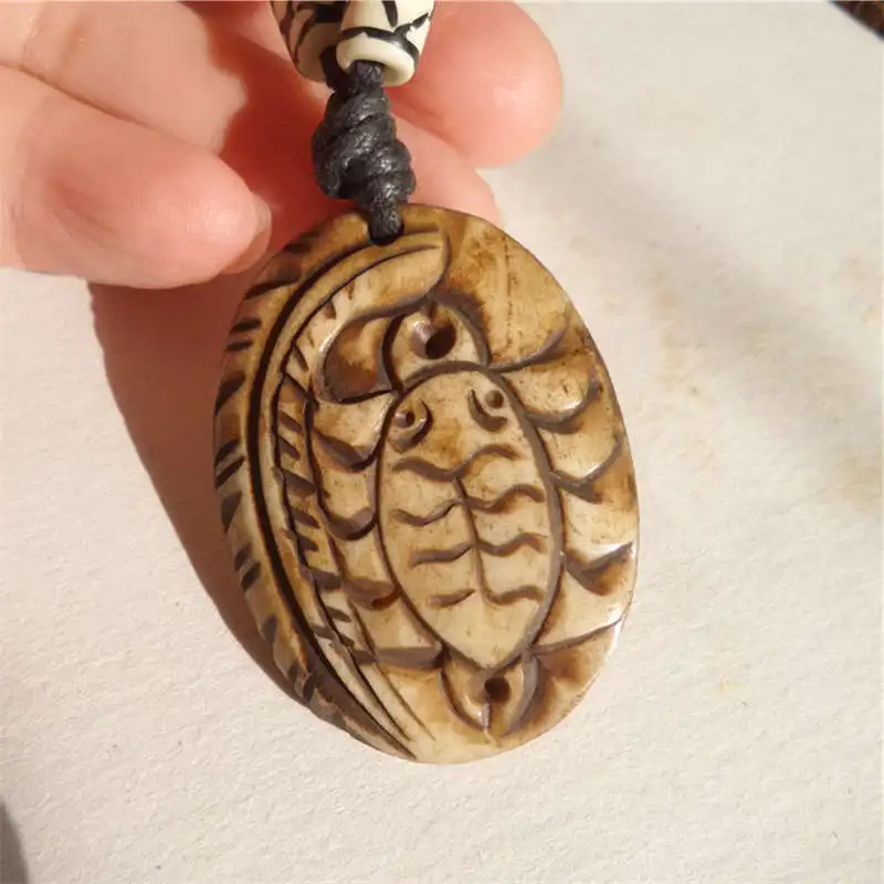 

TNL260 Hand Carved Yak Bone scorpion king Amulets Pendant Necklace for Man