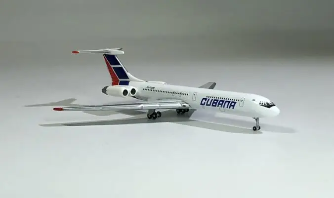 

Rare HP1:500 Cuba air il-62m aircraft model cu-t1280 Alloy collection model