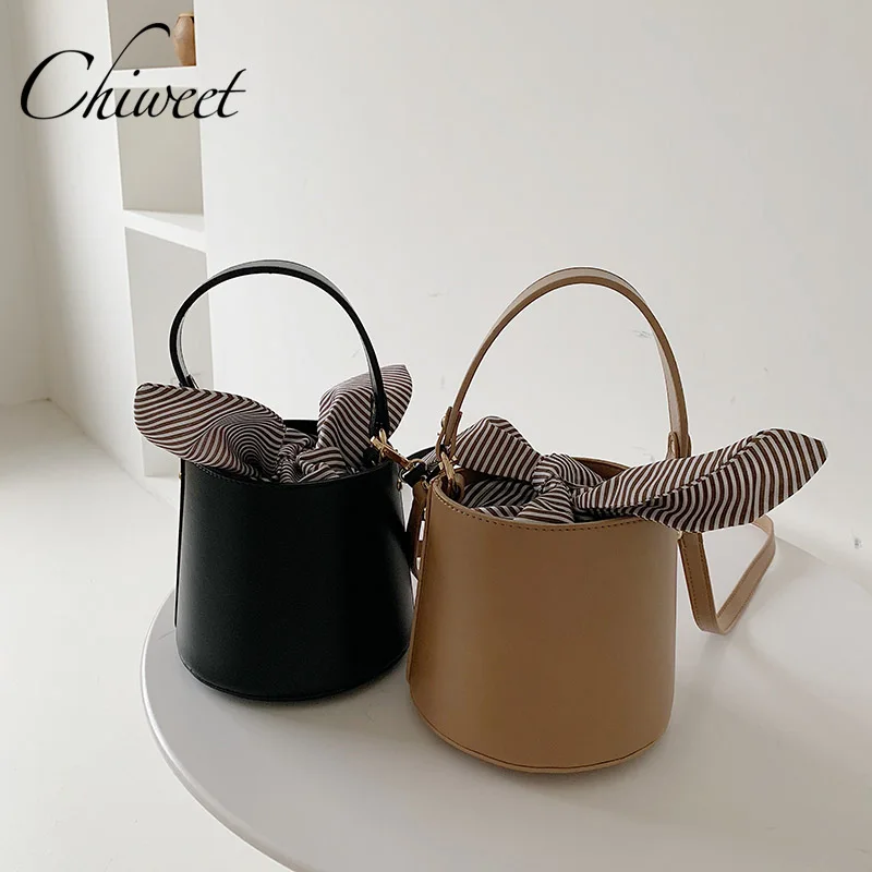 

Designer Simple Chic Small Bucket Bag Luxury Women Tote Shoulder Bags Brand Vintage Messenger Bag Ladies Bow Leather Handbags