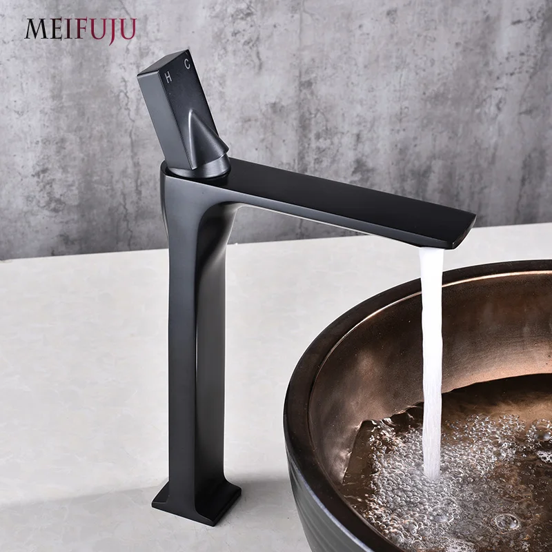النحاس حوض صنبور الكروم الأسود صنبور الصنابير الحمام بالوعة خلاط صنبور الغرور الحنفية الساخن الباردة المياه الحمام صنبور الطابق الخيالة النحاس حوض صنبور الكروم الأسود صنبور الصنابير الحمام بالوعة خلاط صنبور الغرور الحنفية الساخن الباردة المياه الحمام صنبور الطابق الخيالة