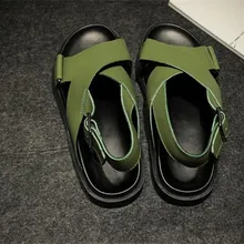 Новые летние сандалии на толстой подошве в европейском стиле; мужские кожаные сандалии в римском стиле; кожаные пляжные шлепанцы с открытым носком и ремешком с пряжкой