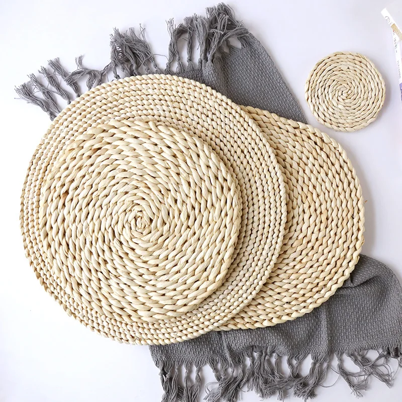 

Ecofriendly Corn Fur Mats Natural Straw Design Table Insulation Pad Round Placemats Dining Table Mats Natural Corn Fur Woven Pad