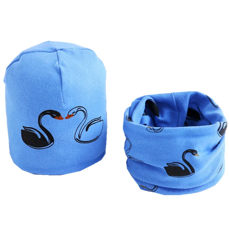 blue swan hat scarf Новые Хлопковые плюшевые шапки для девочек с шарфом Фрукты Сова-овца Звезды Львиная шапочка для мальчиков Детская шапка с шарфом и воротником Комплект хлопчатобумажной шапки для детей - Цвет: blue swan hat scarf