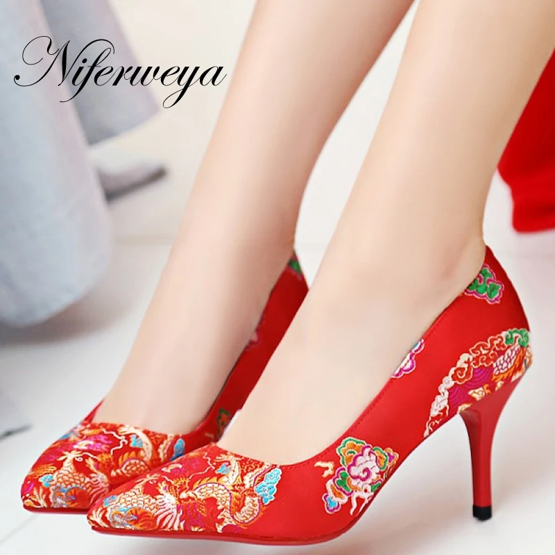 67 White China size 40 shoe for Trend in 2022