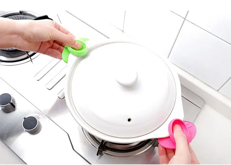 

1 PC Creative Soft Insulation Clip Insulated Gloves Microwave Oven Mitt Anti-hot Pot Gloves Kitchen Tools