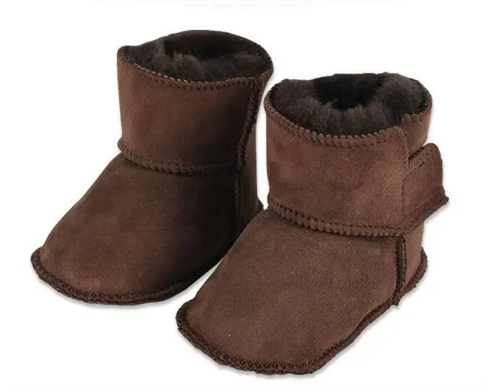 Обувь для малышей из натуральной кожи; зимняя теплая обувь из овчины с мехом; Детские ботиночки; однотонная обувь для новорожденных - Цвет: brown