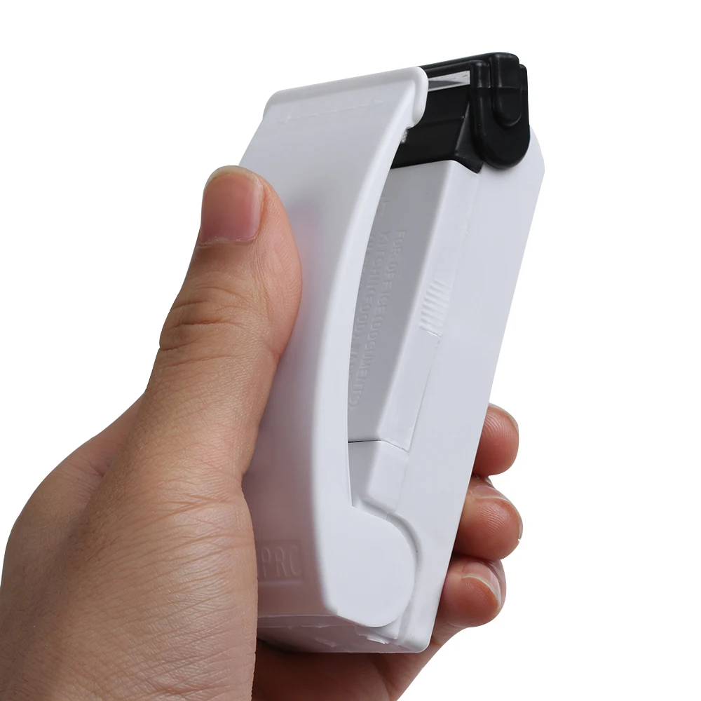 

1PC Useful Mini Portable Practical Electric Sealing Heat Sealer Closer Heating Tool Home Accessaries
