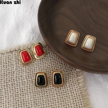

HUANZHI Vintage Simple S925 Sterling Pin Gold Frame Resin Geometric Trapezoid Small Stud Earrings for Women Girl Gift