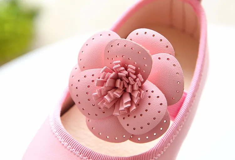 Girls shoes 11