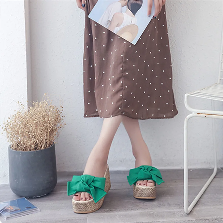 LJJ80515872_20180515043627466