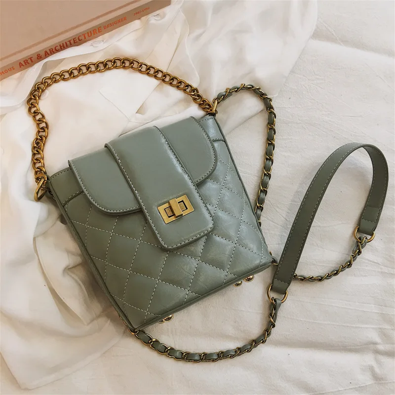 

2019 New small bag female Korean version of the Lingge chain female bag fashion gas bucket bag PU skin bag female