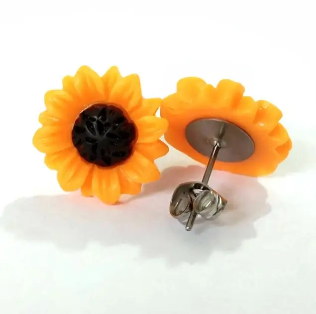 

AKOLION New Sunflower Earrings Stainless Steel Stud 15mm 18mm 25MM Resin Cabochon Earrings for Women Jewelry Gift