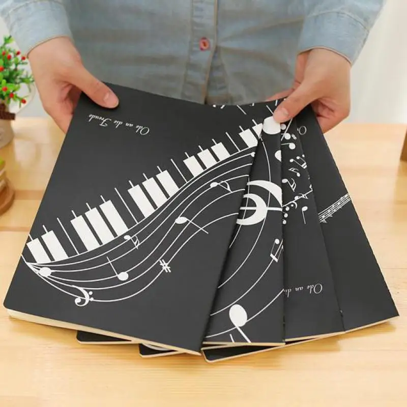 Portada de 4 Tipos Cuaderno de Notación Musical de 50 Páginas para Creación Musical Entusiasta de la Música Drfeify Papel de Escritura Musical 
