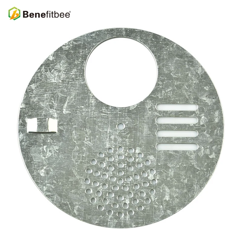 

Benefitbee Apicultura Beekeeping 2PCS Metal Beehive Door Rotation Whirling Beehive Entrance Beehive Accessory Bee Keeping Tool