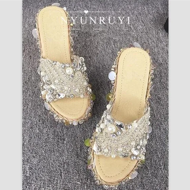 Fashion Bling Crytal Decorated Women Slippers Summer High Heels Elegant Women Shoes New Arrival Platform Appliques Slippers