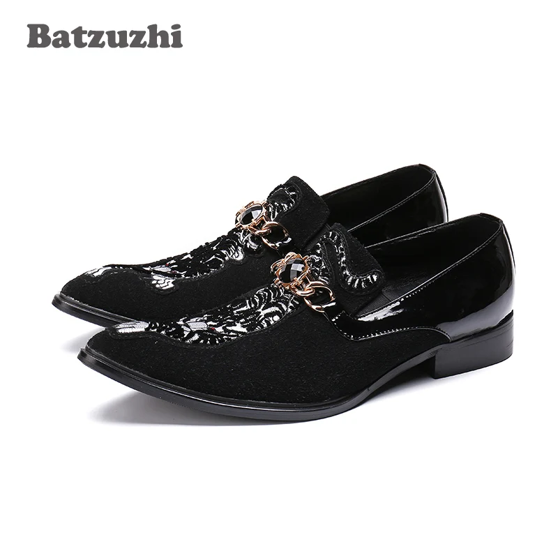 pointed suede shoes