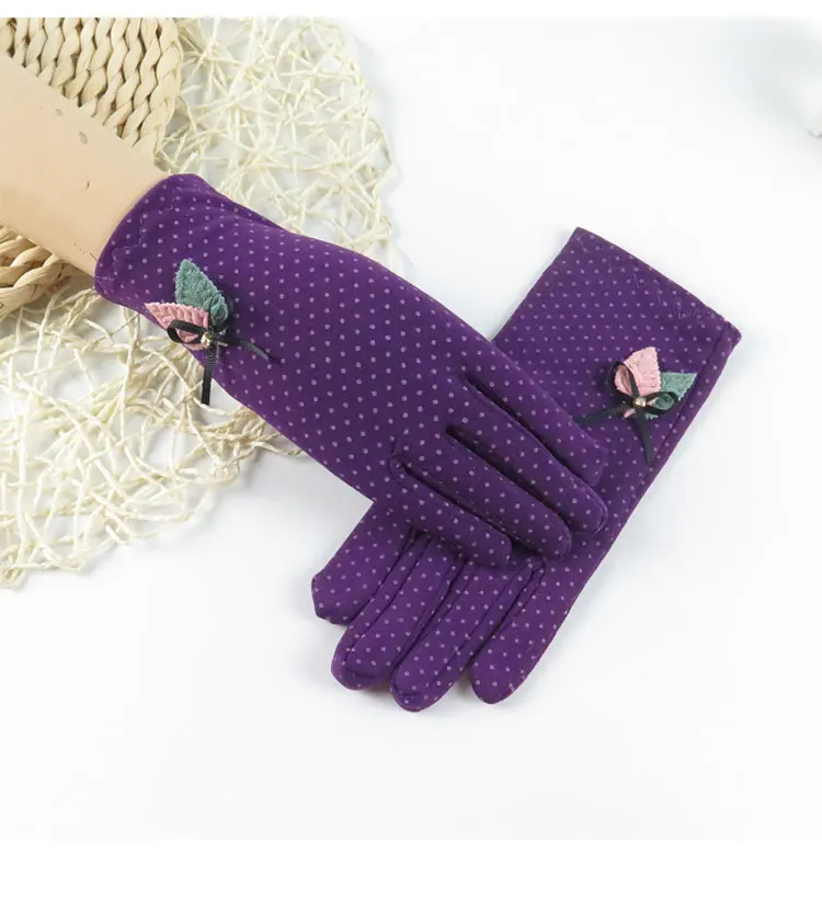 

Women's autumn winter fleece lining fot print gloves female elastic driving glove R1237