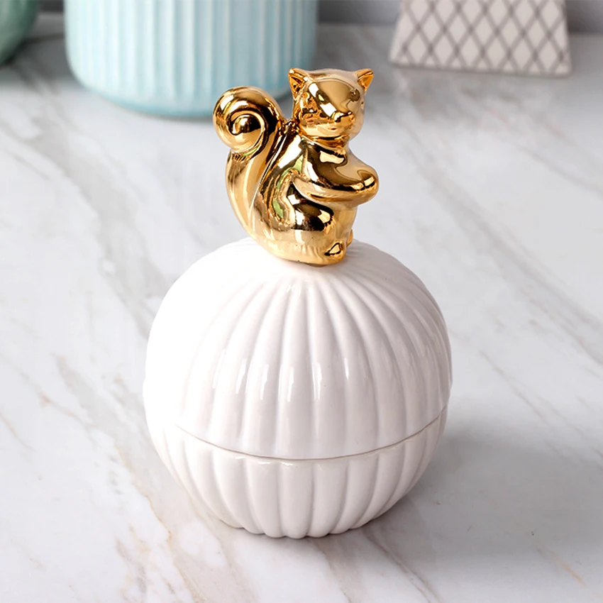 

European ceramic wedding ring jewelry storage jars cute animals gold-plated bottle accessories storage box flamingo case holder