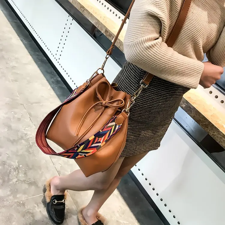 Women bag with Colorful Strap Bucket Bag Women PU Leather Shoulder Bags Designer Ladies Crossbody messenger Bags