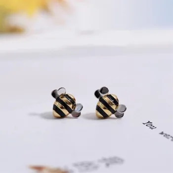 

New Temperament High-quality 925 Sterling Silver Jewelry Not Allergic Personality Bee Female Gift Fashion Stud Earrings SE446