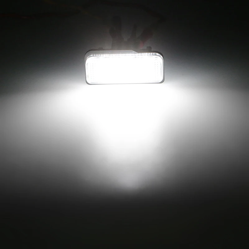Urbanroad 2PCS Car LED License Plate Lights For Mercedes W211 W203 5D W219 R171 12V No Error for Benz White Number Plate lamp Urbanroad 2PCS Car LED License Plate Lights For Mercedes W211 W203 5D W219 R171 12V No Error for Benz White Number Plate lamp