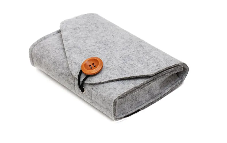 pouch-white