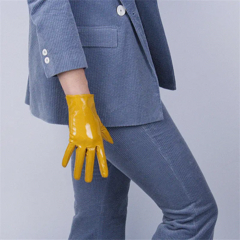 Короткие перчатки из лакированной кожи 16 см ультра короткие кожаные зеркальные Яркие Кожаные Модные ярко-желтые яркие перчатки QPJH02