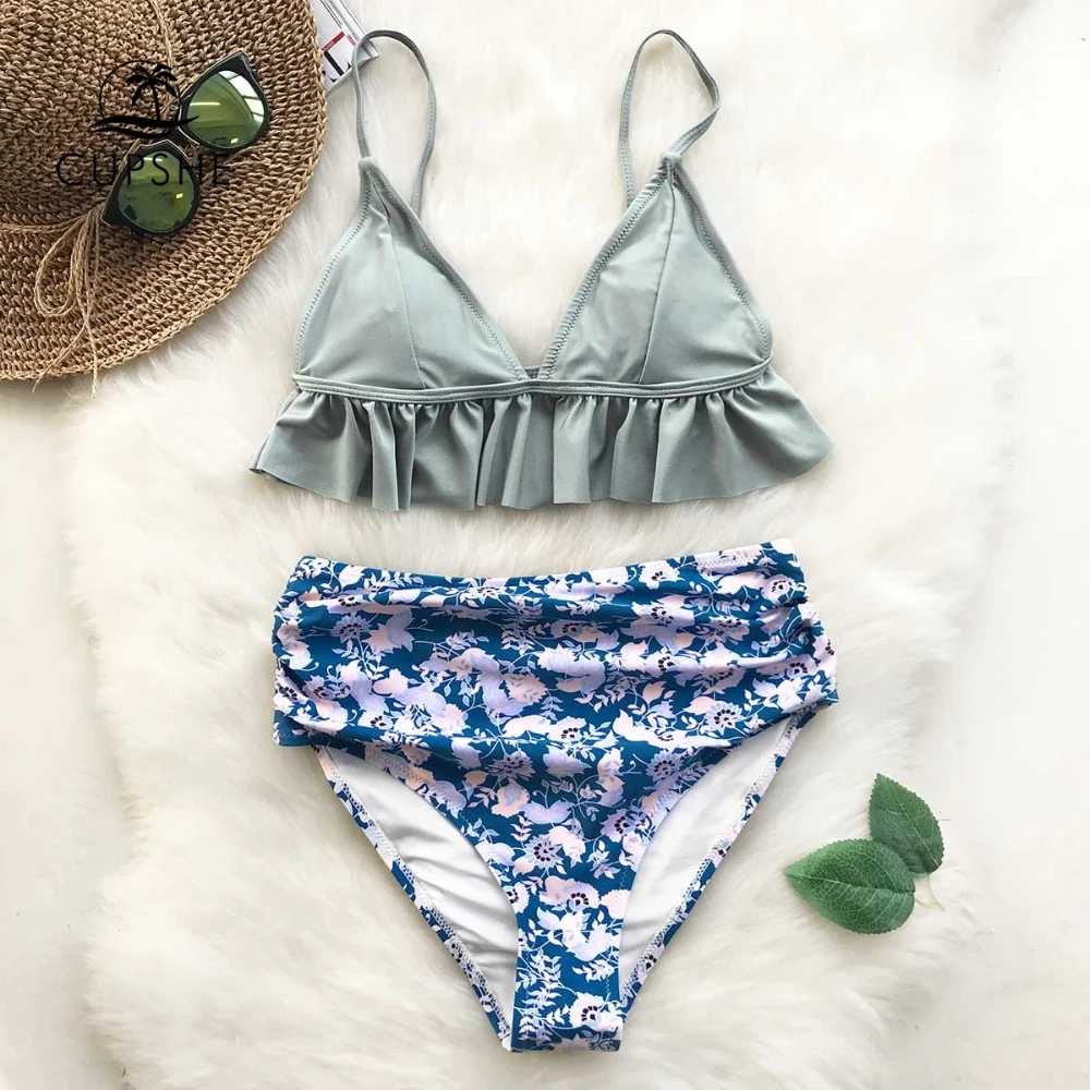 Günstige CUPSHE Rose Ruffled Saum Bikini Set Frauen Flora V ausschnitt Hohe taille Zwei Stück Badeanzug 2020 Mädchen Strand Badeanzug bademode