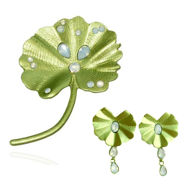 

CSxjd 2019 New Vintage Plant Jewelry Creative Green leaf brooch scarf buckle accessory