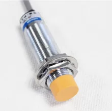 New genuine sensor de deslocamento analógico J4-D8V