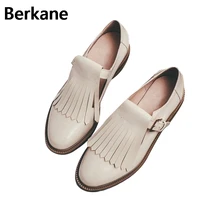 Блестящие женские туфли из лакированной кожи с кисточками; однотонные весенние модные повседневные тонкие туфли с пряжкой; черные туфли на плоской подошве; sapato feminino