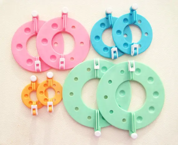 

3 sets of 4 Sizes Essential Pom Pom Maker Fluff Ball Weaver Needle Craft Knitting Tool DIY needlework pompom maker clover