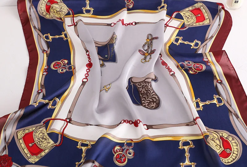 10916420246_2070773686