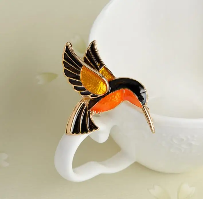 

Hfarich Brand Fashion Enamel Hummingbird Brooches for Women Scarf Cute Animal Brooch Pin Gold Color Jewelry Pins Gift for Women