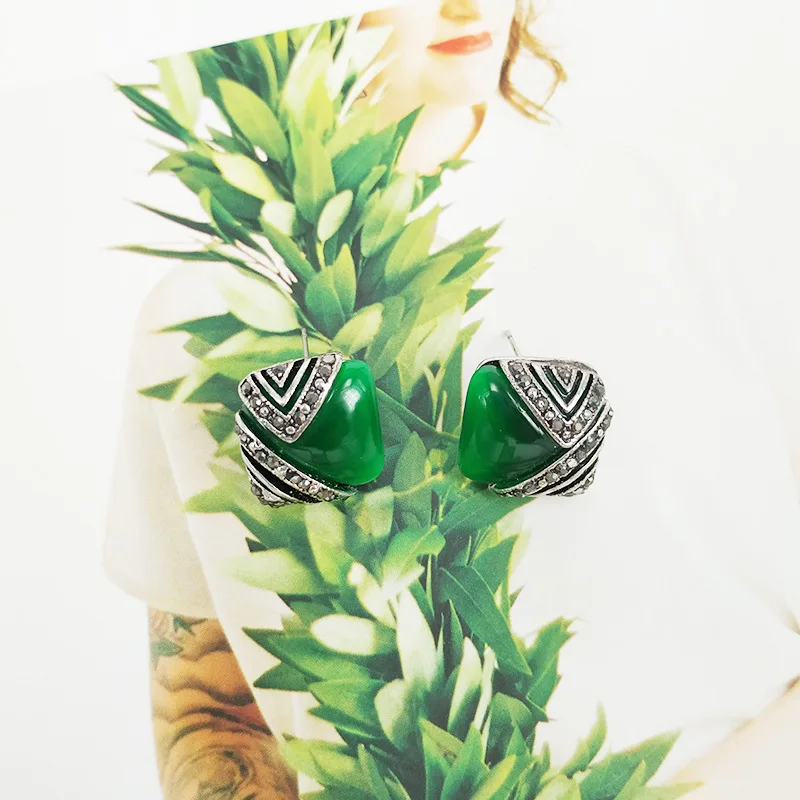 1 Pair  Fashion Classic Imitation jewel Earrings Natural Jade Earrings