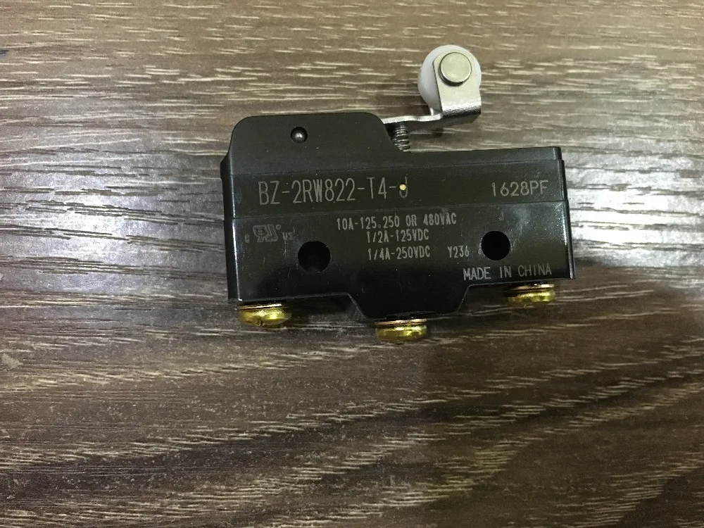 Новые BZ-2RW822-T4-J б/у BZ-2RW822-J Япония Yamatake(Далянь) AZBIL Micro предельный выключатель